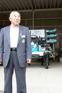 岩佐國男氏